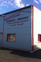 enseigne lettres découpées laquées Barraud Sirouet